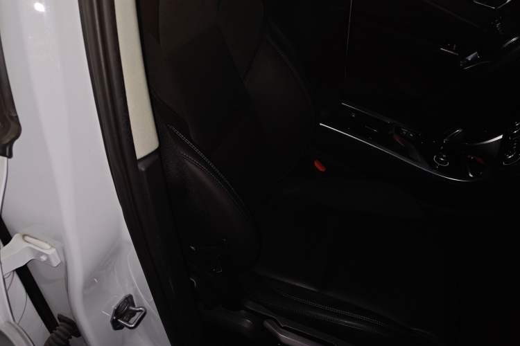 Used Lynk & Co 01 EM-P 2019 1.5T PHEV Plus Right Front Seat