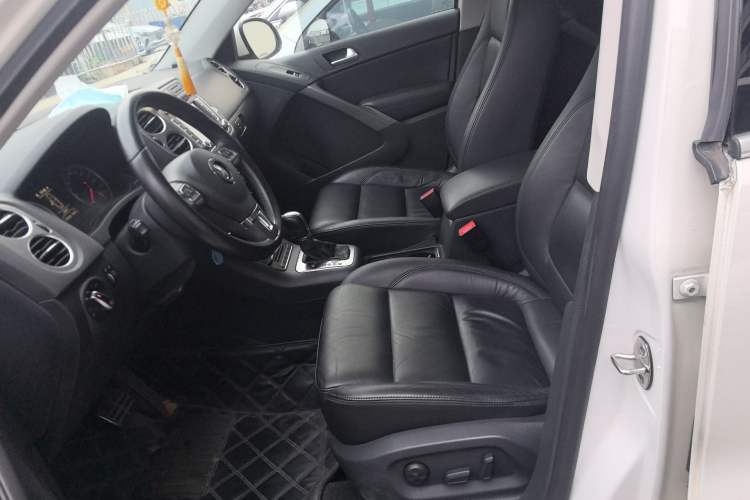 Used Volkswagen Tiguan 2012 1.8TSI Automatic Two-Wheel Drive Elite Edition Left Front Seat