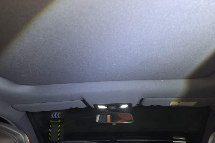 Used CHANGAN UNI-V 2022 1.5T Prestige Version Headliner