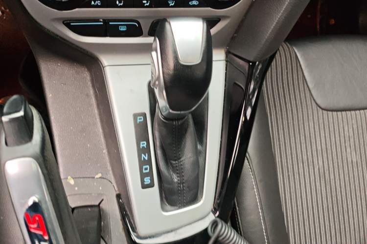 Used Ford Focus 2012 Hatchback 2.0L Automatic Luxury Sport Model