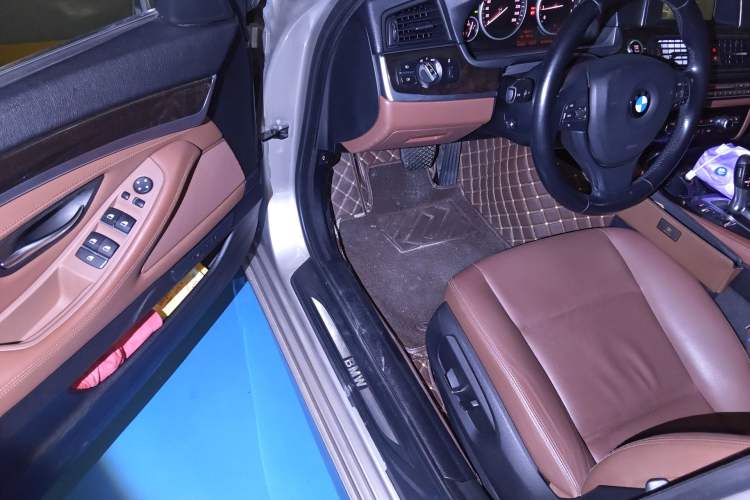 Used BMW 5 Series 2017 525Li Leading Model