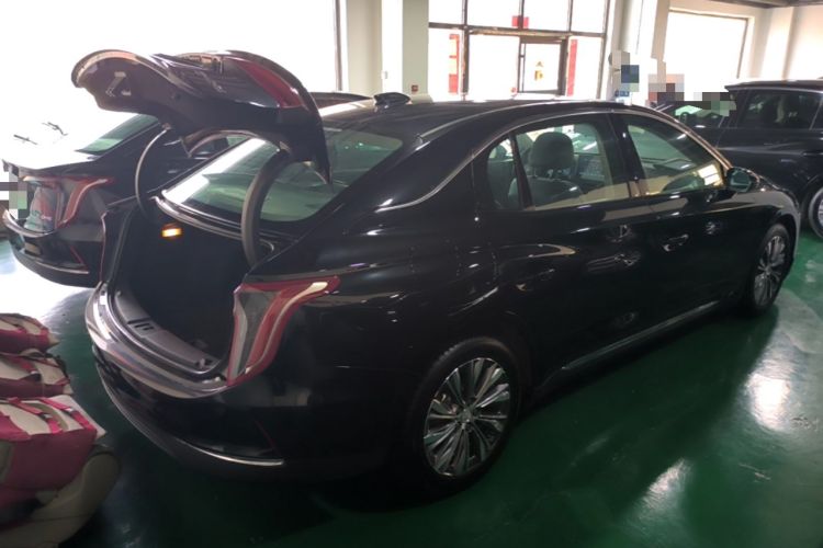 Used Hongqi E-QM5 2022 431 km Charge & Enjoy Edition