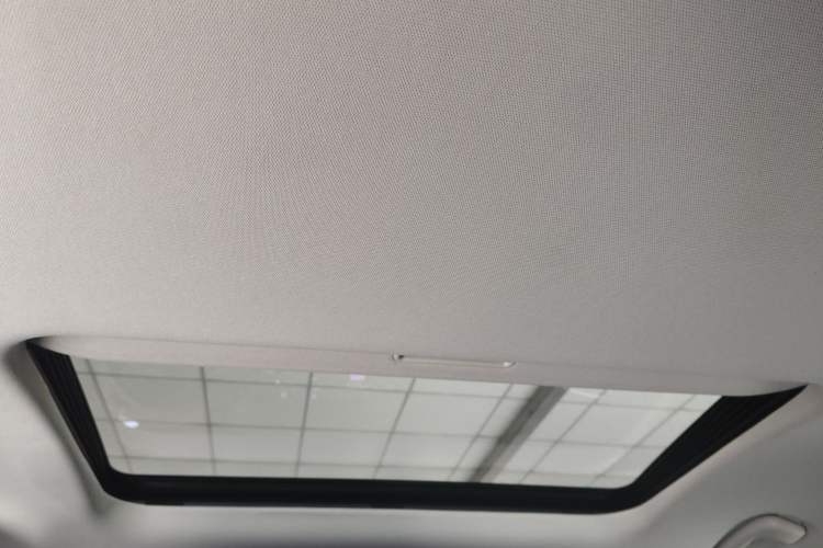 Used Buick Enclave 2020 28T Two-Wheel Drive Zhanqi Version Headliner