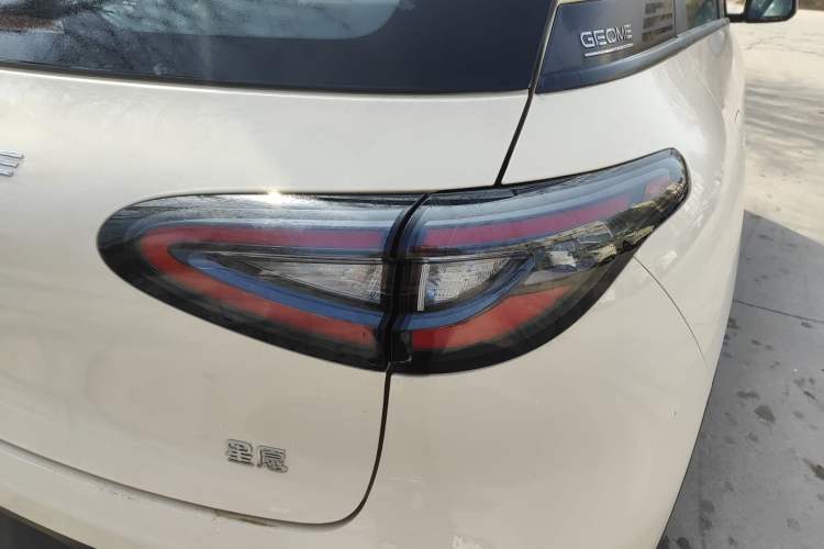 Used Geely Galaxy Geome 2025 410 km Free Version
