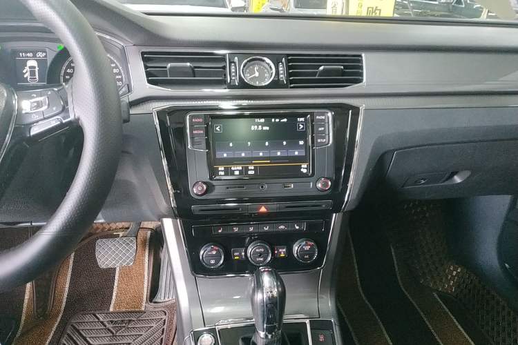 Used Volkswagen Passat 2017 330TSI DSG Luxury Edition