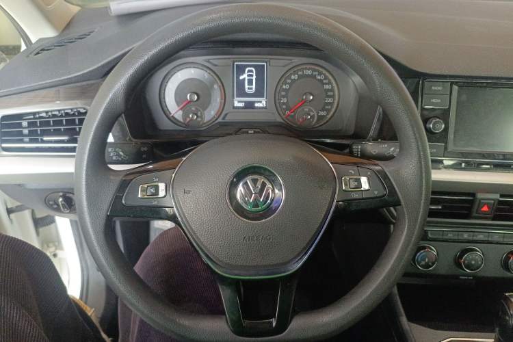 Used Volkswagen Lavida 2019 1.5L Automatic Comfort Edition China VI Standard
