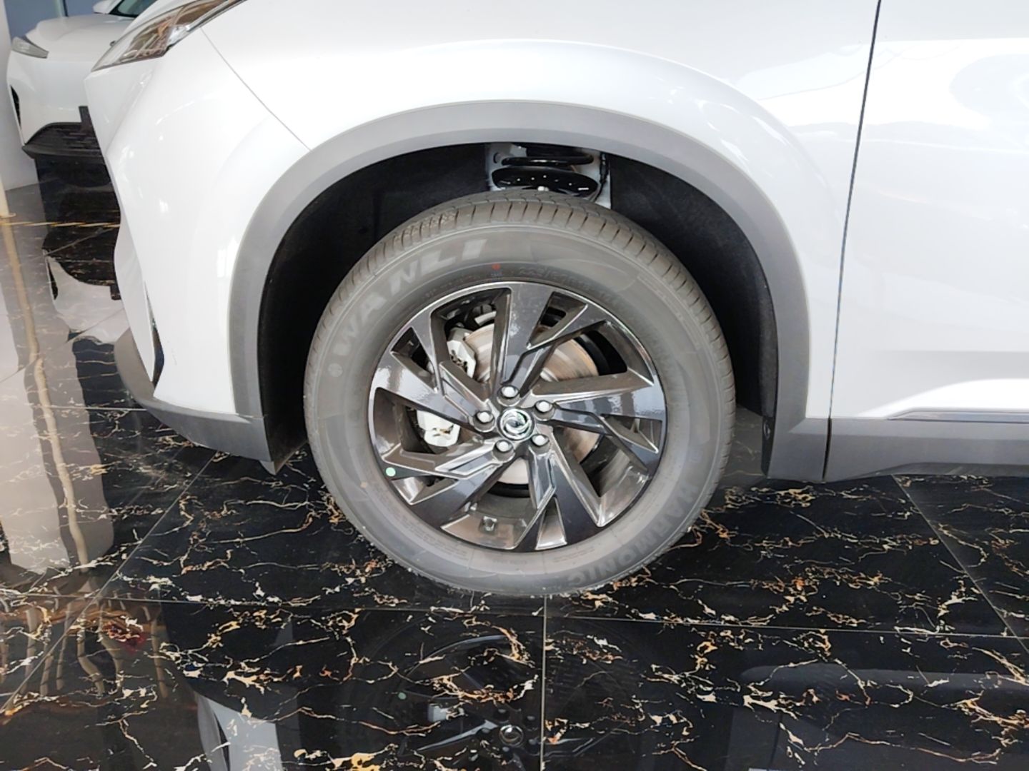 Dongfeng Aeolus SKY EV01 2025 530 km AIR Elite Edition — снимка 10