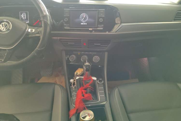 Used Volkswagen Sagitar 2019 280TSI DSG Comfort Version China VI Standard Audio And AC Panel