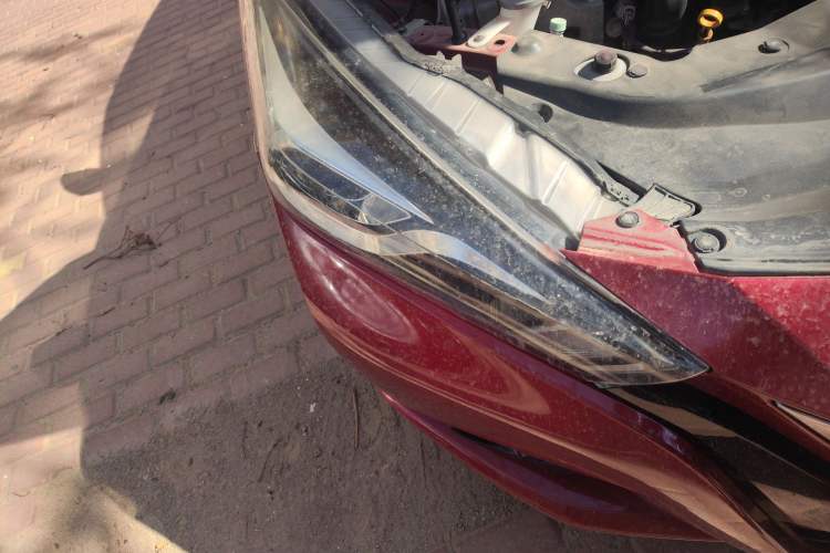 Used Nissan Lannia 2016 1.6L CVT Smart Cool Edition Right Front Headlight