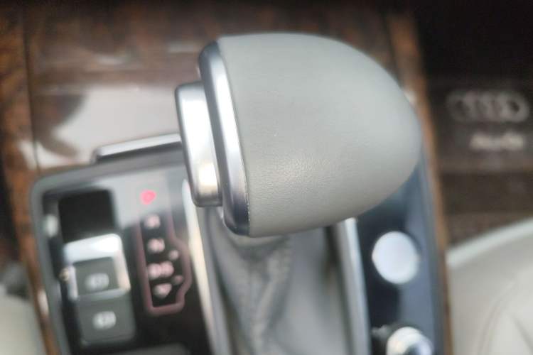 Used Audi A6L 2012 30 FSI Comfort Model