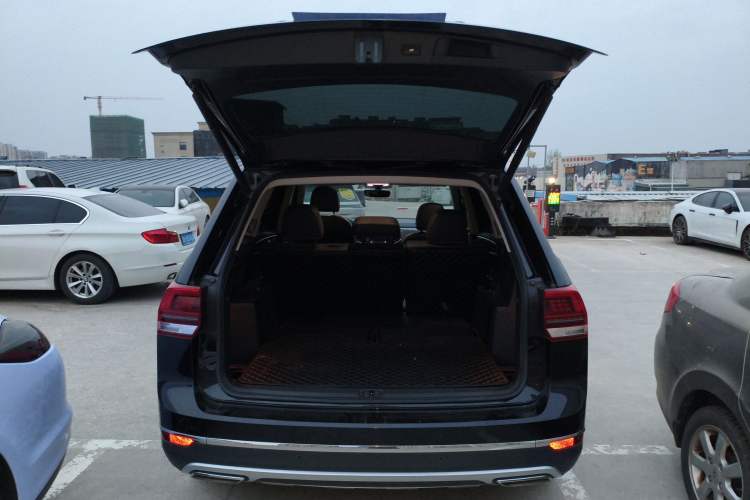 Used Volkswagen Teramont 2019 380TSI Four-Wheel Drive Luxury Version China V Standard Trunk