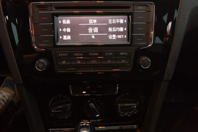 Used Volkswagen C-TREK 2018 230TSI DSG Comfort Model
