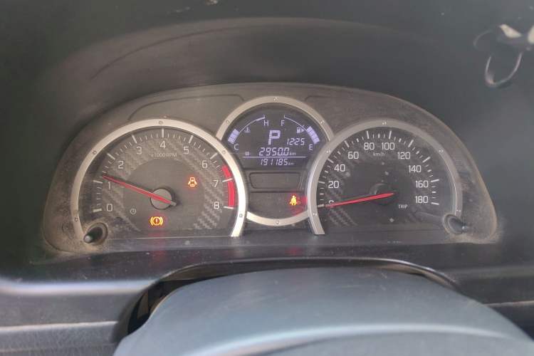 Used Suzuki Jimny 2015 1.3L AT JLX Navigation Edition
