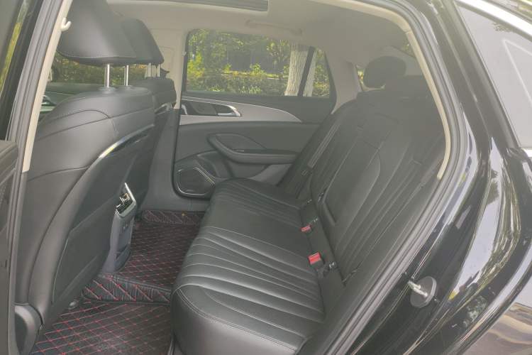 Used Hongqi H5 2024 2.0T Automatic Smart Connect Flagship Edition
