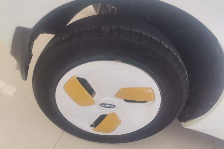 Used Chery QQ QQ Ice Cream 2022 170km Sundae Phosphate Lithium-Ion
