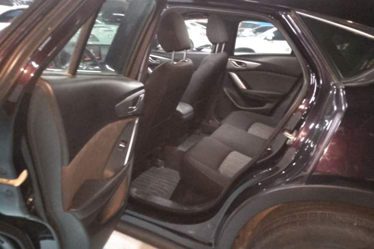 Used Mazda CX-4 2018 2.0L Automatic Two-Wheel Drive Blue Sky Dynamic Version China V Standard