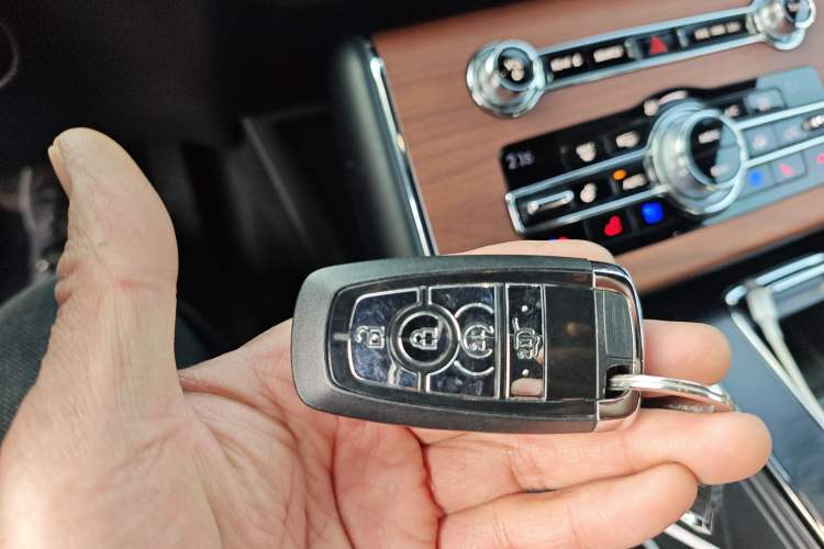 Used Lincoln Aviator 2020 3.0T V6 All-Wheel Drive Executive Version Vehicle Key