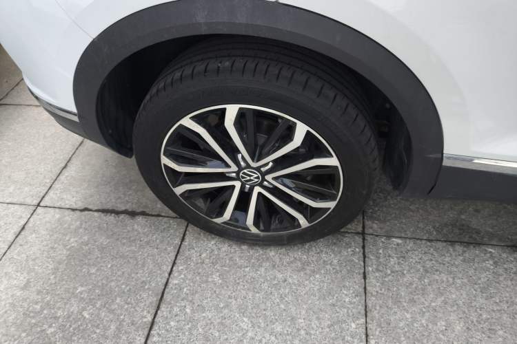 Used Volkswagen T-ROC 2021 280TSI DSG Two-Wheel Drive Comfort Connect Edition