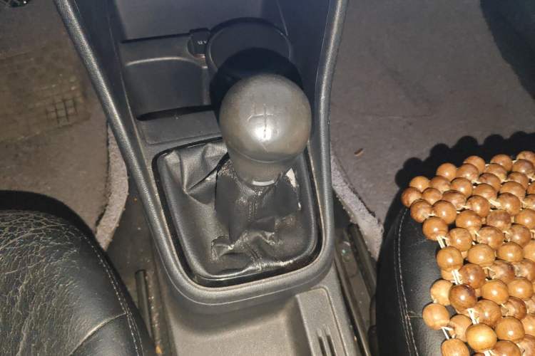 Used Volkswagen Jetta 2013 1.6L Manual Fashion Edition
