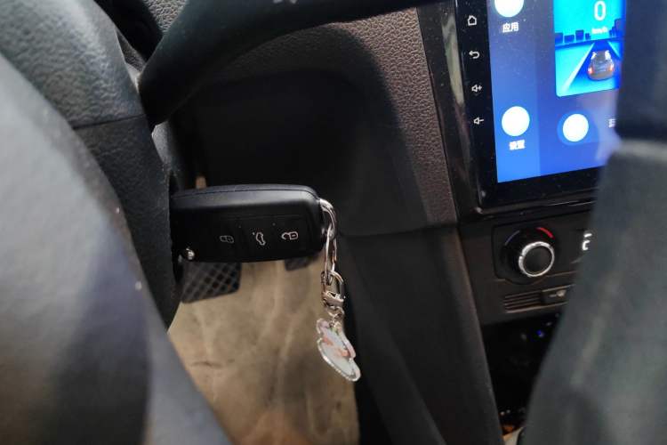 Used Skoda Rapid Spaceback 2014 1.4TSI DSG Enjoyment Edition Vehicle Key