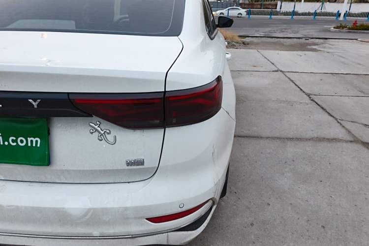 Used Geely Auto Emgrand 2023 4th Generation Champion Edition 1.5L Manual Luxury Model
