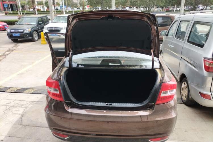 Used Geely Auto Vision 2017 1.5L Automatic Happiness Edition Trunk