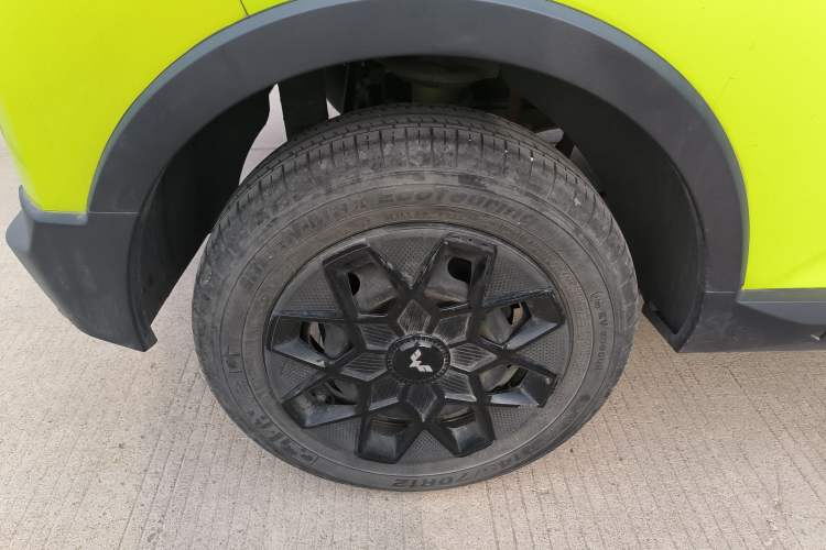 Used Wuling Hongguang MINIEV 2022 GAMEBOY 200km Gaming Edition with Lithium Iron Phosphate Right Rear Wheel Hub