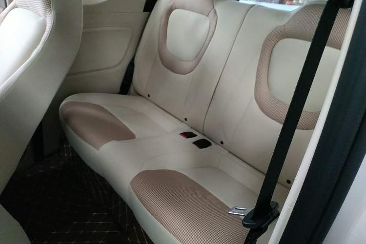 Used Wuling Hongguang MINIEV 2024 3rd Generation 215km Advanced Version Left Rear Seat