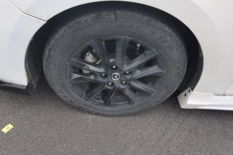 Used Mazda 3 Axela 2019 Cloud-Controlled Version Sedan 1.5L Automatic Comfort Trim China V Standard Exterior 7