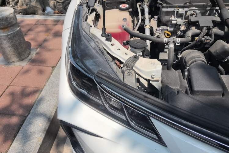 Used Toyota Corolla 2022 Dual-Motor 1.8L E-CVT Pioneer Edition
