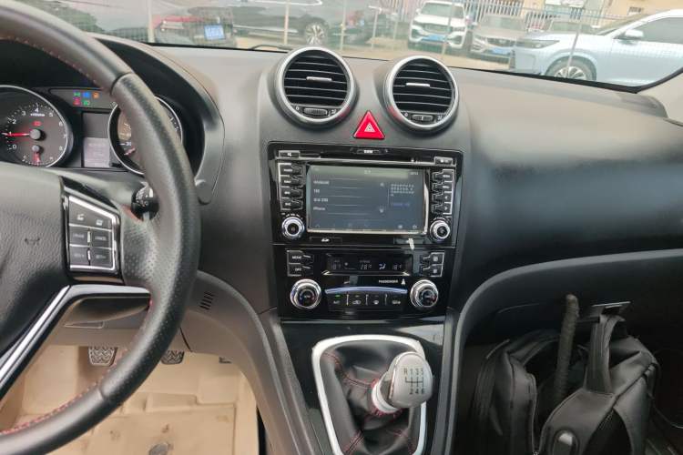 Used Haval H6 2016 Upgraded Model 1.5T Manual Two-Wheel Drive Elite Version