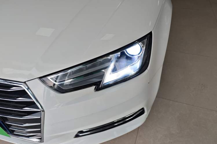 Used Audi A4L 2018 30th Anniversary Edition 30 TFSI Ambition Model