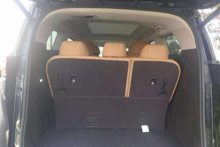 Used Denza D9 2024 DM-i 980 Four-Wheel Drive Flagship Model