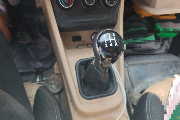 Used Kuayue Kuayue Xing V7 2022 1.6L Gasoline Comfort Version 5-Seater Liftback Door DAM16KR
