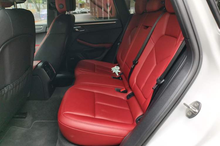 Used Porsche Macan 2022 Macan 2.0T