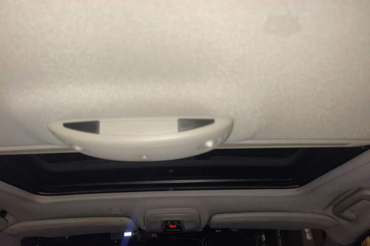 Used Volvo V60 2014 Restyled T5 Zhiya Edition