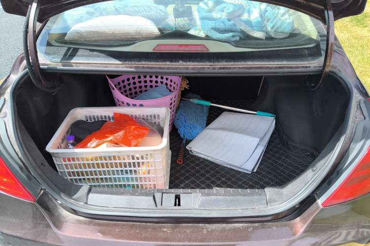 Used Geely Auto Emgrand 2016 Sedan 1.5L Manual Luxury Model
