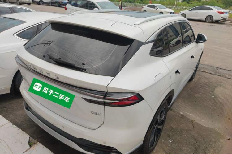 Used Roewe D5X DMH 2024 135 Tech Edition
