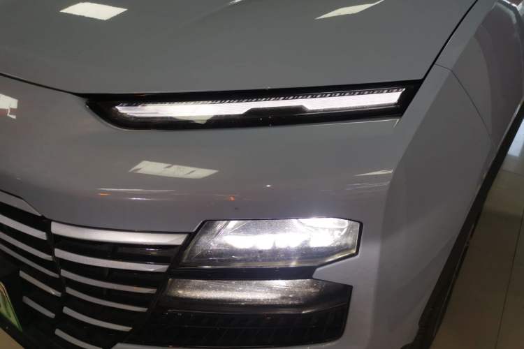 Used JETOUR Dashing i-DM 2022 1.5T DHT Lightning 02
