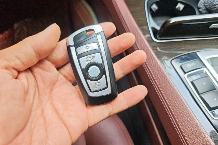 Used BMW 7 Series 2013 730Li Leading Model
