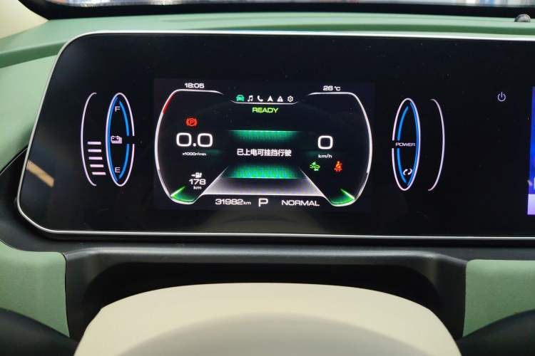 Used ORA Good Cat 2023 401 km Standard Range Luxury Version Lithium Iron Phosphate