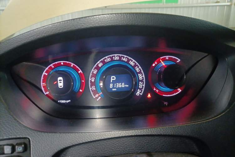 Used Luxgen Great 7 SUV 2014 2.2T Two-Wheel-Drive Smart Version