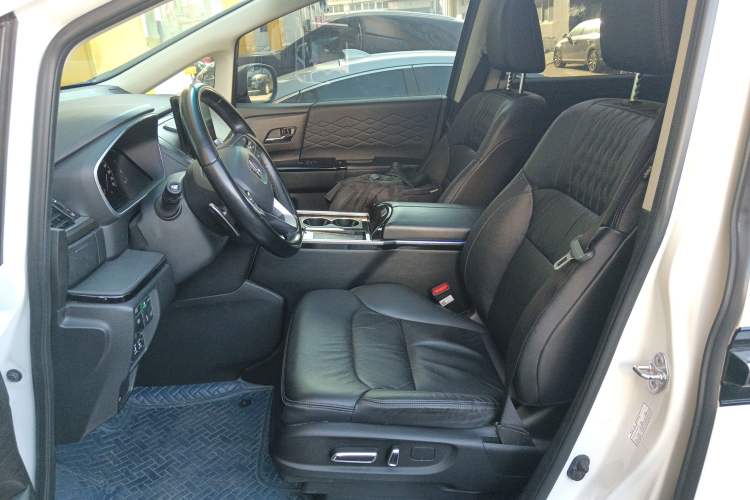 Used Honda Elysion 2022 2.0L eHEV Luxury First Edition
