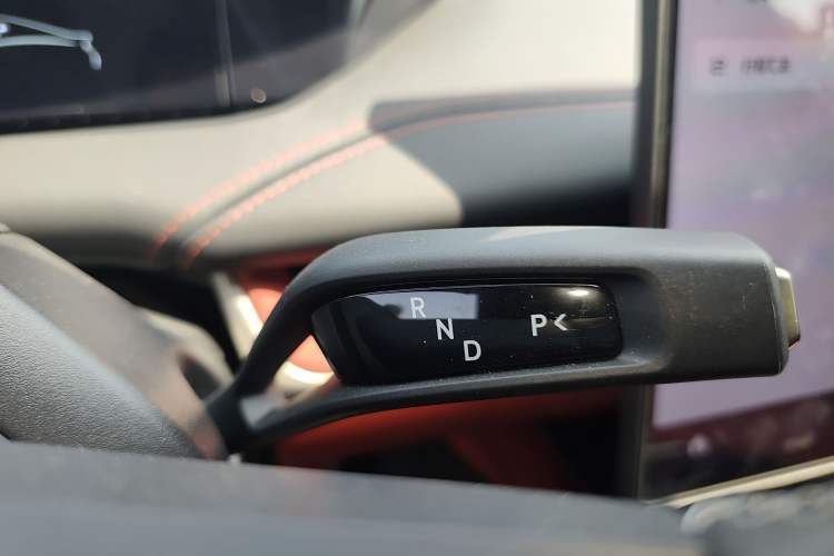 Used Xiaomi Auto SU7 2024 Four-Wheel Drive Ultra-Long Range Advanced Intelligent Driving Max Edition