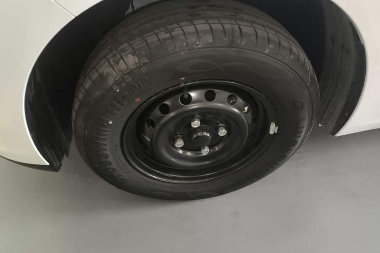 Used Wuling Hongguang New Energy 2024 All-Electric Model 300KM Practical Version
