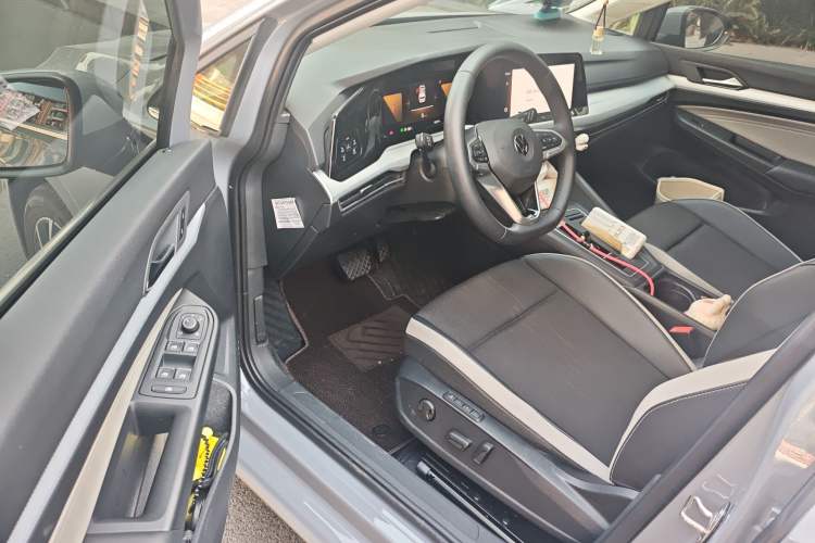 Used Volkswagen Golf 2024 280TSI DSG Pro 50th Anniversary Edition
