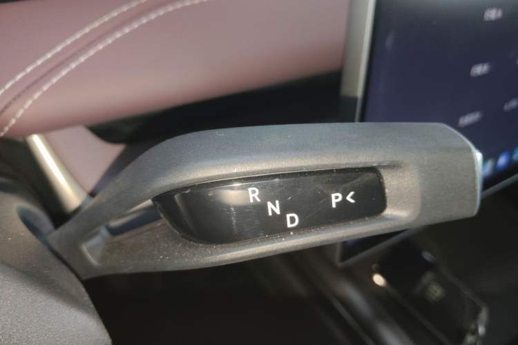 Used Xiaomi Auto SU7 2024 Four-Wheel Drive Ultra-Long Range Advanced Intelligent Driving Max Edition
