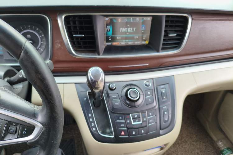 Used Buick GL8 2018 28T Luxury Model China VI Standard