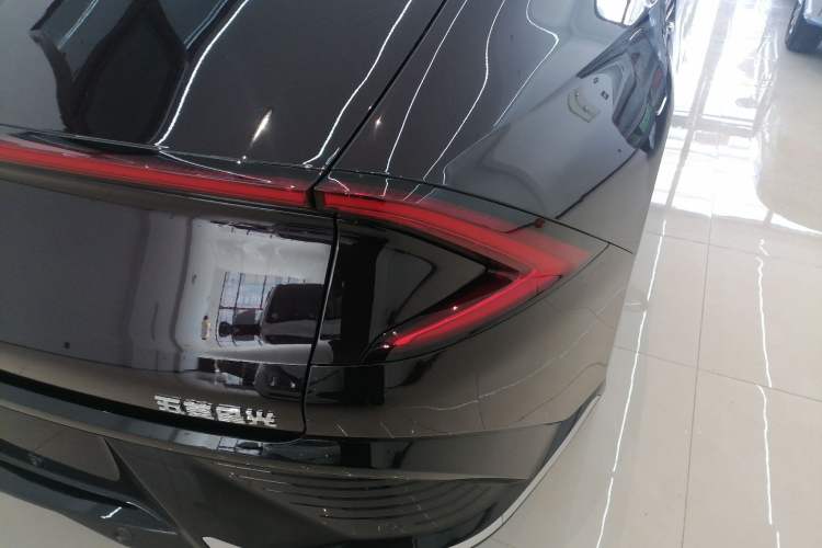 Used Wuling Xingguang 2023 70 Standard Edition Exterior 3