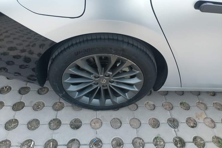 Used Leapmotor C01 2024 All-Electric 625 Deluxe Edition Right Rear Wheel Hub